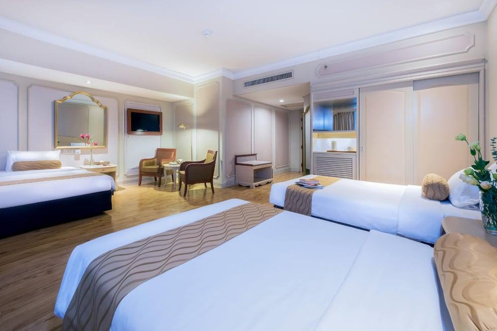 The Emerald Hotel Банкок Екстериор снимка
