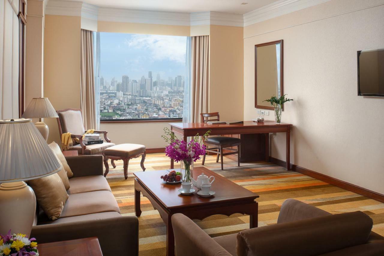 The Emerald Hotel Банкок Екстериор снимка