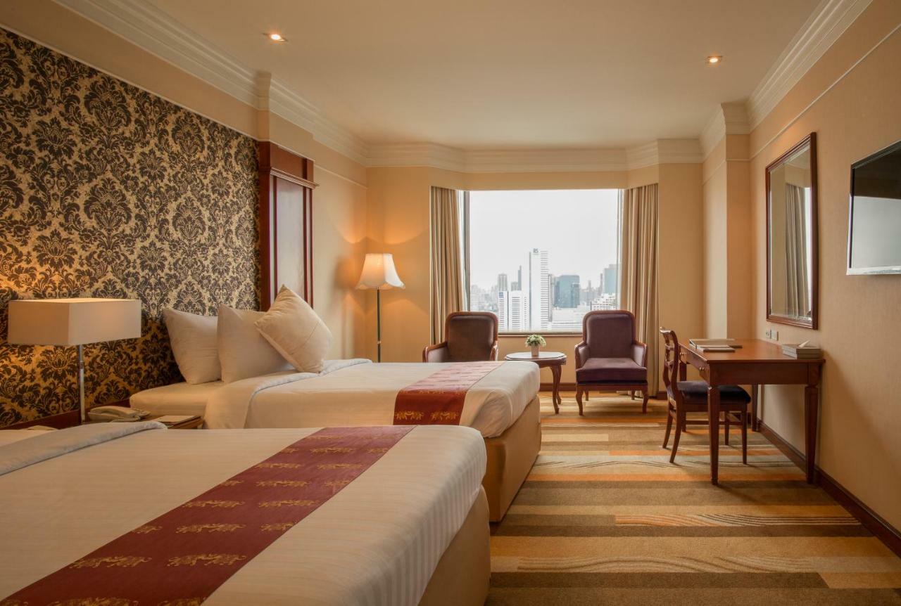 The Emerald Hotel Банкок Екстериор снимка